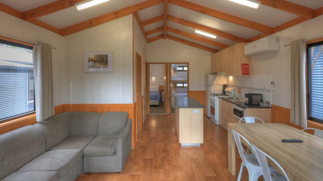 Yea Riverside Caravan Park Zewnętrze zdjęcie